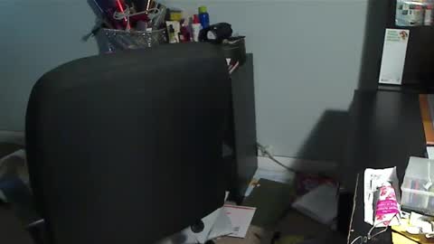 Snapshot of 1xtrahornyone chatting on December 5, 2025, 4:21 am Susan online show from December 5, 2025, 4:21 am