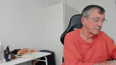 Henk online show from December 1, 2025, 2:55 pm