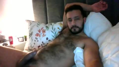 Snapshot of 2022felipe chatting on January 8, 2025, 5:05 am 2022felipe online show from January 8, 2025, 5:05 am