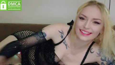 Snapshot of 20punkslut chatting on June 5, 2026, 9:42 pm 20punkslut online show from June 5, 2026, 9:42 pm