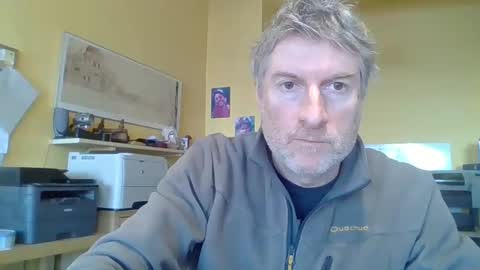 22esserre online show from February 27, 2025, 10:15 am