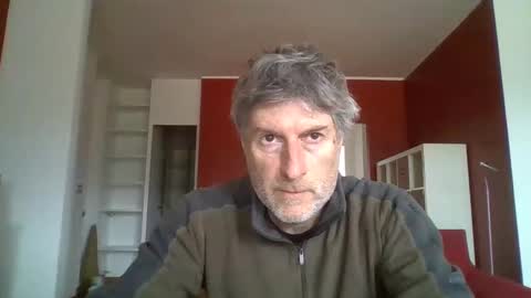 22esserre online show from March 12, 2025, 4:02 pm