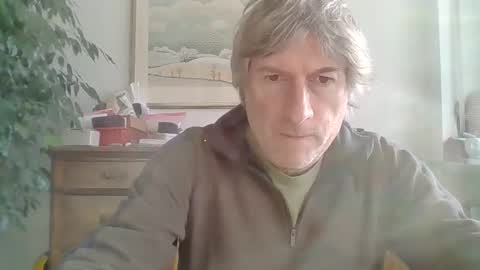 22esserre online show from November 23, 2025, 1:55 pm