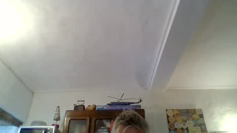 Snapshot of 22esserre chatting on August 3, 2026, 11:37 am 22esserre online show from August 3, 2026, 11:37 am