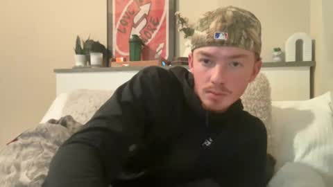 Snapshot of 26sneakers chatting on December 19, 2024, 11:14 pm 26sneakers online show from December 19, 2024, 11:14 pm