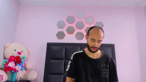 Snapshot of 2_fire chatting on January 9, 2026, 8:21 pm 2_fire online show from January 9, 2026, 8:21 pm