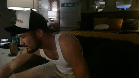 2hungrichards23 online show from September 16, 2025, 6:47 am