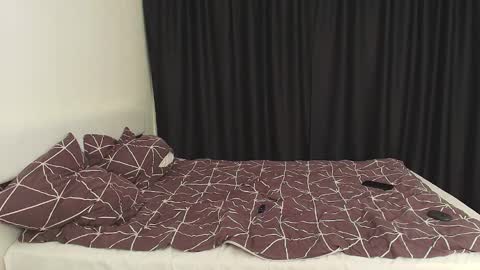 Eleot online show from October 18, 2025, 2:40 pm