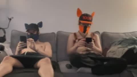 Snapshot of 2pupsinheat chatting on July 11, 2026, 12:57 am 2pupsinheat online show from July 11, 2026, 12:57 am