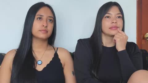 Snapshot of 2summerlove2 chatting on November 21, 2025, 2:38 pm Dalilah and Tarah online show from November 21, 2025, 2:38 pm