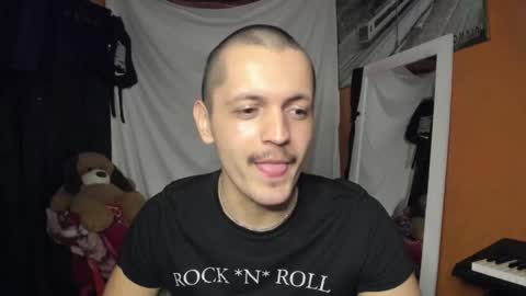 Snapshot of 37sins chatting on October 12, 2025, 1:15 am Alex THE BIG SNAKE DUDE online show from October 12, 2025, 1:15 am