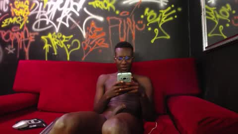 Snapshot of 3decorazon chatting on December 7, 2024, 9:11 pm 3decorazon online show from December 7, 2024, 9:11 pm