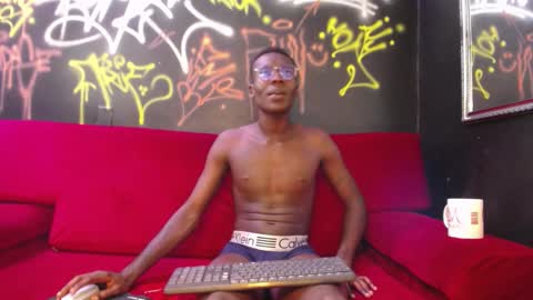 Snapshot of 3decorazon chatting on December 12, 2024, 7:04 pm 3decorazon online show from December 12, 2024, 7:04 pm