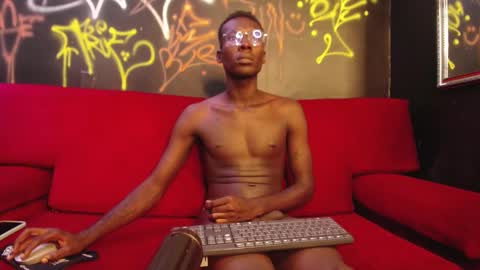 Snapshot of 3decorazon chatting on December 14, 2024, 7:46 pm 3decorazon online show from December 14, 2024, 7:46 pm