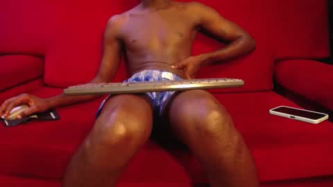 Snapshot of 3decorazon chatting on December 16, 2024, 8:16 pm 3decorazon online show from December 16, 2024, 8:16 pm