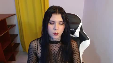 erika online show from October 29, 2025, 1:08 am