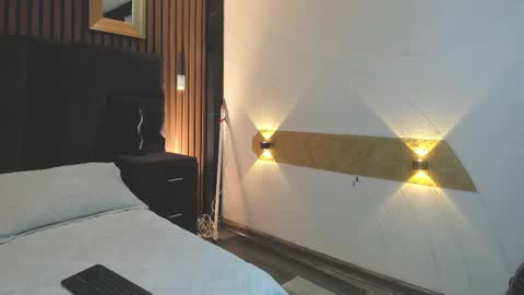 Snapshot of 3x_naxa chatting on November 11, 2025, 12:27 pm 3X NAXAA online show from November 11, 2025, 12:27 pm