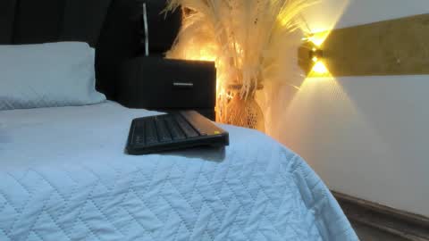 Snapshot of 3x_naxa chatting on December 14, 2025, 1:38 pm 3X NAXAA online show from December 14, 2025, 1:38 pm