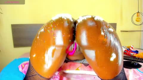 xiara online show from April 10, 2026, 10:25 pm