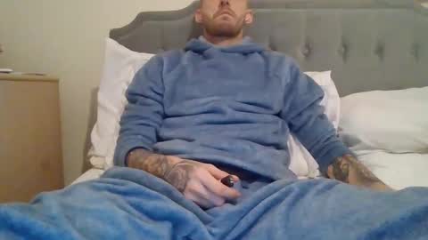 420feetloverr420 online show from March 26, 2026, 5:18 pm