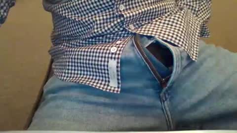 4glz online show from October 11, 2025, 9:41 am