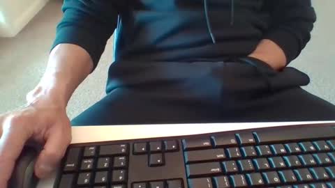 4glz online show from October 17, 2025, 2:37 am