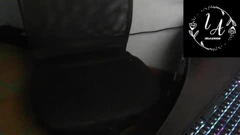 Snapshot of 4lexia chatting on February 5, 2025, 12:27 pm Ixela online show from February 5, 2025, 12:27 pm