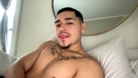 Snapshot of 4ngelbad_boy chatting on April 26, 2026, 6:16 pm 4ngelbad_boy online show from April 26, 2026, 6:16 pm