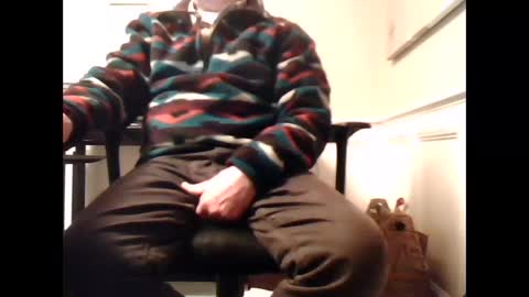 Snapshot of 4uguys chatting on February 17, 2025, 5:04 am 4uguys online show from February 17, 2025, 5:04 am