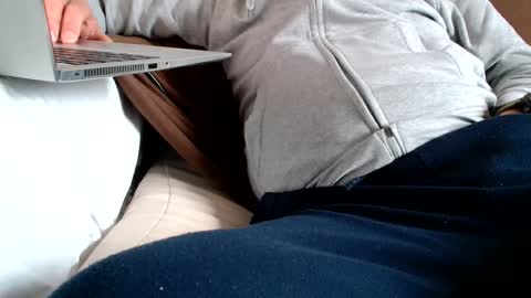 F E L I X -  -  F O ll O W      M E  online show from January 7, 2026, 1:46 pm