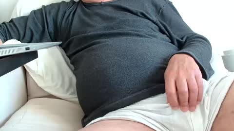 F E L I X -  -  F O ll O W      M E  online show from April 28, 2026, 6:07 am