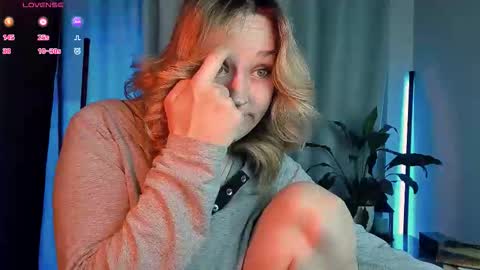 Snapshot of 5_in_one chatting on December 20, 2025, 3:57 am Sunshine online show from December 20, 2025, 3:57 am