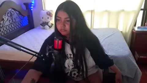 5ophie online show from February 8, 2026, 9:18 pm