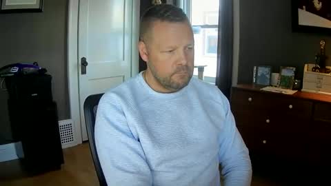 612guy online show from February 13, 2025, 11:04 pm