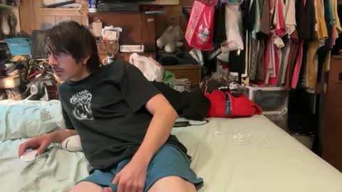 FUCKR online show from November 1, 2025, 1:24 pm