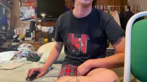 FUCKR online show from May 18, 2026, 7:03 am