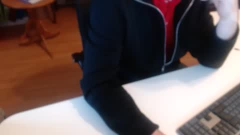 Snapshot of 69pifpaf chatting on December 19, 2024, 10:02 am 69pifpaf online show from December 19, 2024, 10:02 am