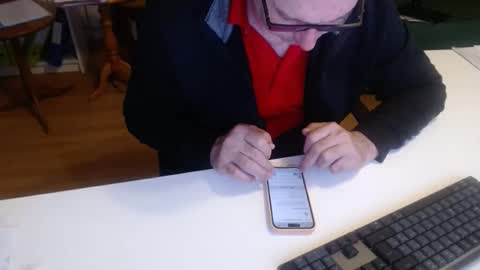 Snapshot of 69pifpaf chatting on February 25, 2025, 10:15 am 69pifpaf online show from February 25, 2025, 10:15 am