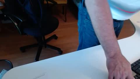 Snapshot of 69pifpaf chatting on September 17, 2025, 12:40 pm 69pifpaf online show from September 17, 2025, 12:40 pm