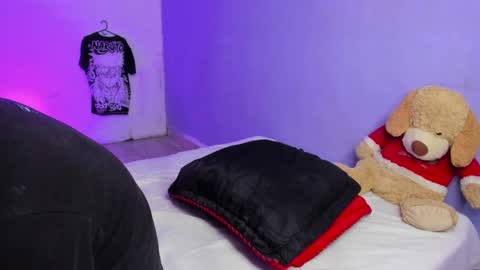 Snapshot of 6_bunny_9 chatting on February 10, 2025, 4:52 am Celeste online show from February 10, 2025, 4:52 am