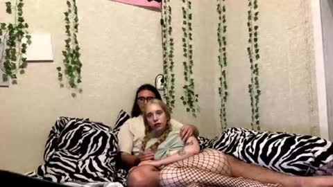 6hei6hot online show from June 28, 2026, 3:40 pm