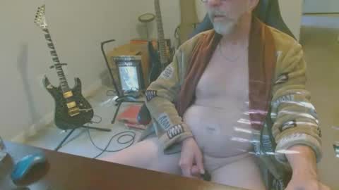 Snapshot of 6stringer62 chatting on April 5, 2026, 8:39 pm 6stringer62 online show from April 5, 2026, 8:39 pm