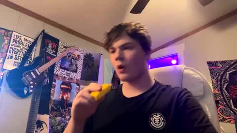 Snapshot of 710lemonade420 chatting on February 10, 2025, 5:58 am lemonade online show from February 10, 2025, 5:58 am