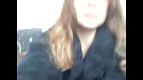 75sowet018 online show from October 22, 2025, 8:03 am