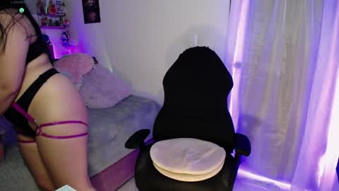Scarlett online show from May 6, 2026, 5:25 am