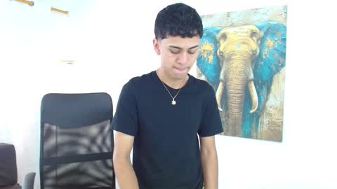 Snapshot of 7alan chatting on November 3, 2025, 1:23 pm Alan online show from November 3, 2025, 1:23 pm