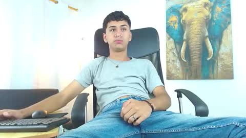 Snapshot of 7alan chatting on November 21, 2025, 1:10 pm Alan online show from November 21, 2025, 1:10 pm