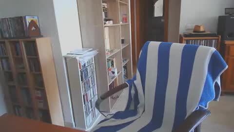  Papi  online show from November 9, 2025, 9:18 am