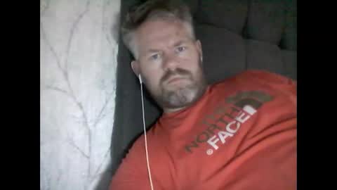 Snapshot of 81jonnyx chatting on January 4, 2025, 10:27 am 81jonnyx online show from January 4, 2025, 10:27 am