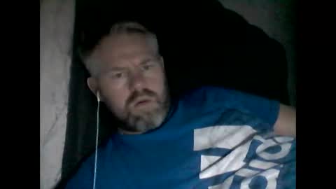 Snapshot of 81jonnyx chatting on January 17, 2025, 4:15 pm 81jonnyx online show from January 17, 2025, 4:15 pm